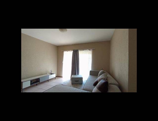1 BEDROOM TOWNHOUSE FOR SALE IN WILLOWBROOK